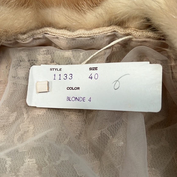 Vintage Hadley Cashmere Sweater with detachable Mink Fur - Picture 3 of 8